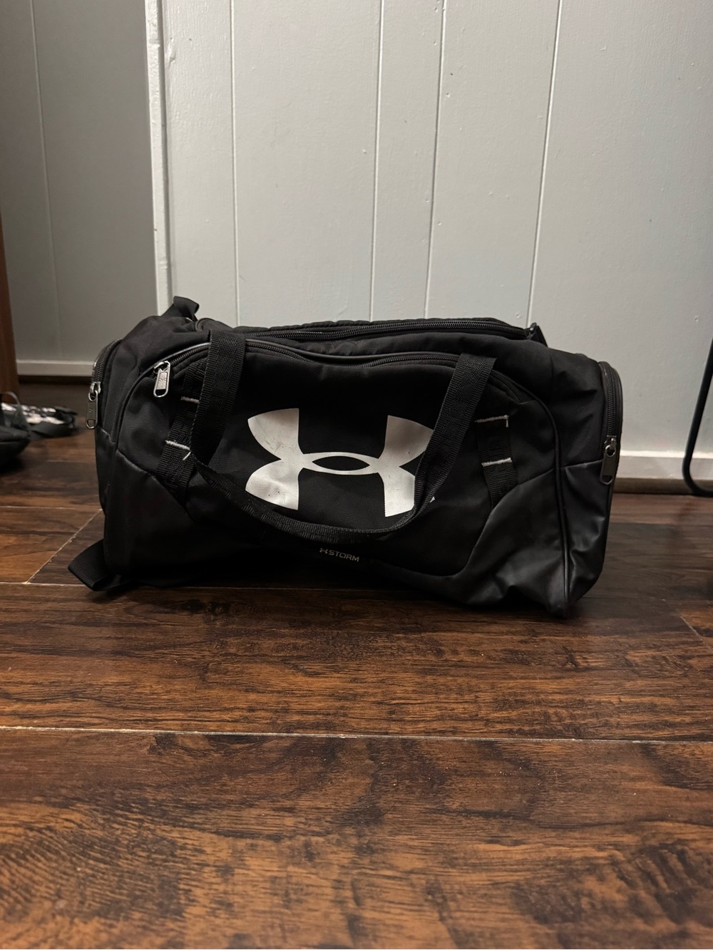 Under Armour Black Travel Duffel - Picture 1 of 7